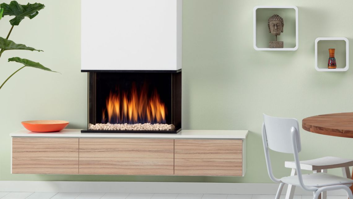 3-seitiges Gas-Cheminée, Wandhängend.