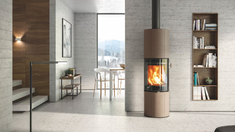 Der Schwedenofen/Cheminéeofen Si ist ein Beispiel aus der grossen Auswahl der Ganz Baukeramik AG.